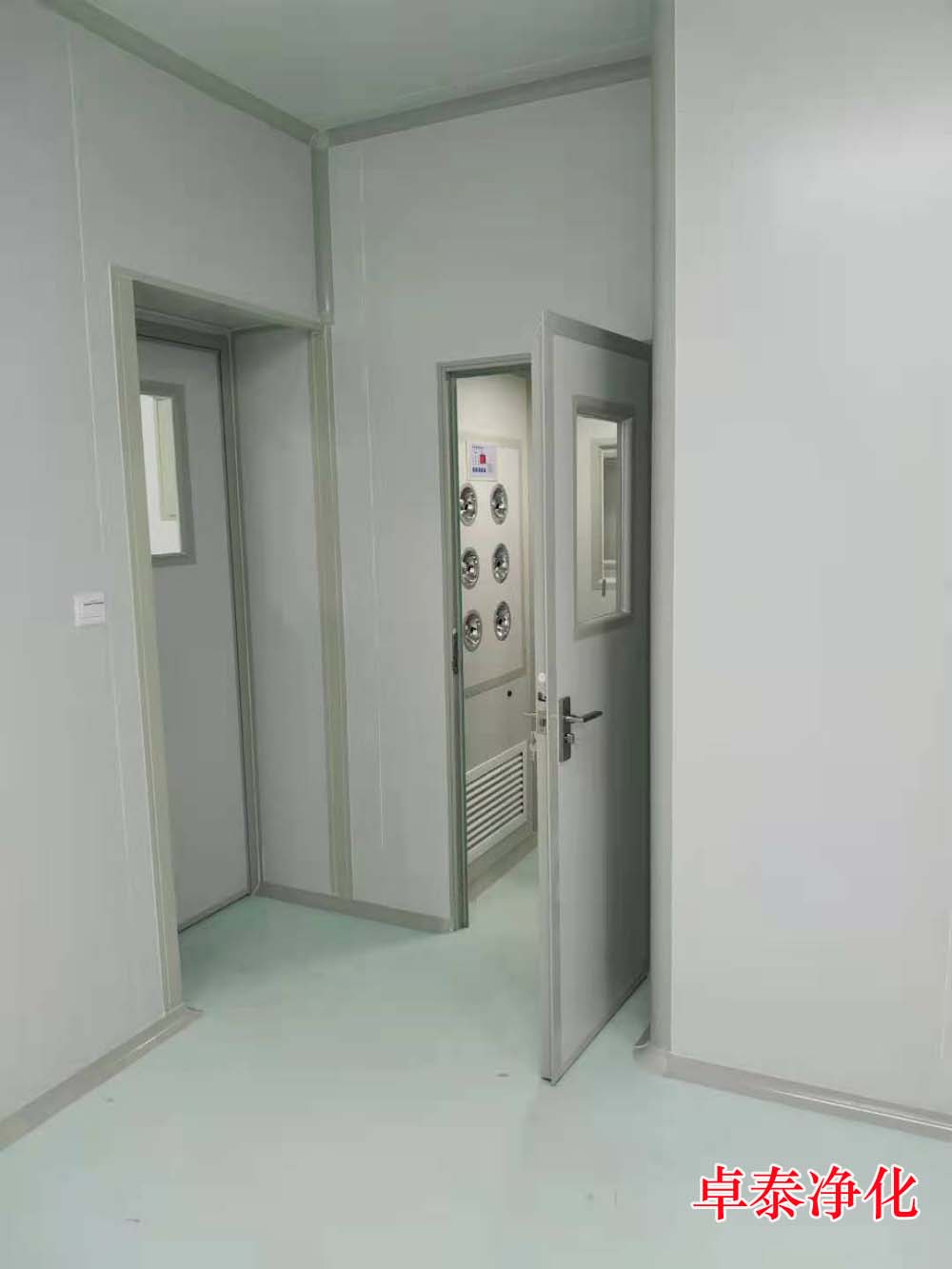 潔凈廠房、凈化車間中那些場(chǎng)所不適合安裝風(fēng)淋室及風(fēng)淋室意義